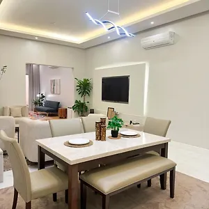 Apartment مودرن مقابلة البوليفارد 