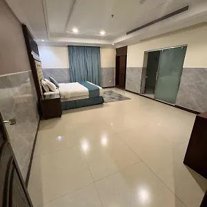 تحقق من التوفر